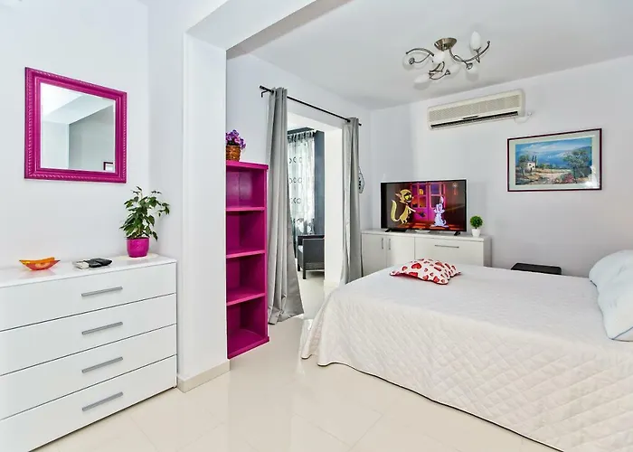 Διαμέρισμα Dorijan In Beautiful House *