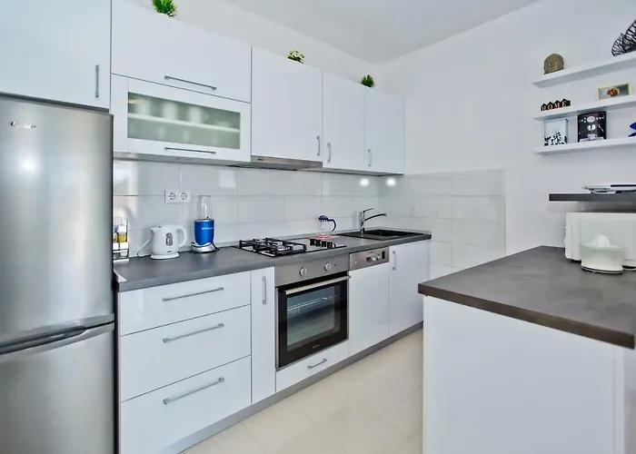 Διαμέρισμα Dorijan In Beautiful House