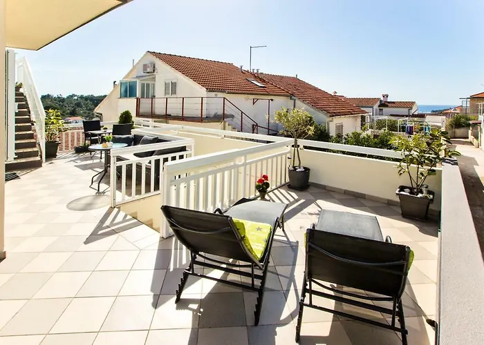 Dorijan In Beautiful House Διαμέρισμα