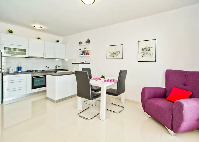 Διαμέρισμα Dorijan In Beautiful House